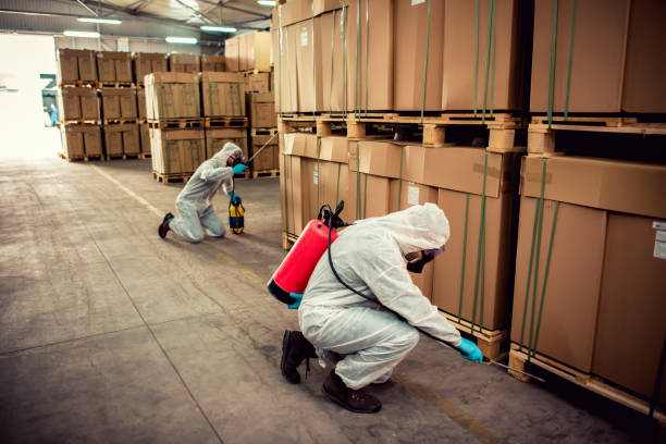 Best Emergency Pest Control  in Cleveland, WI